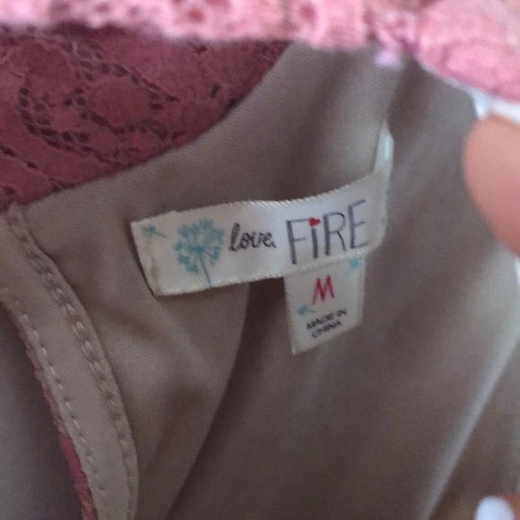 Blouse - Picture 2 of 3